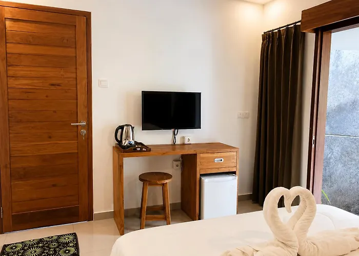 فندق Jungle House 3*